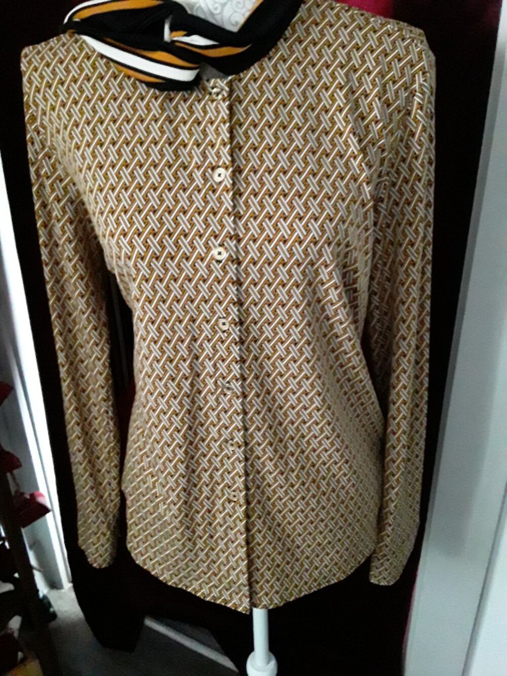 MICHAEL Michael Kors tie neckline gold accent top size L - Picture 3 of 9